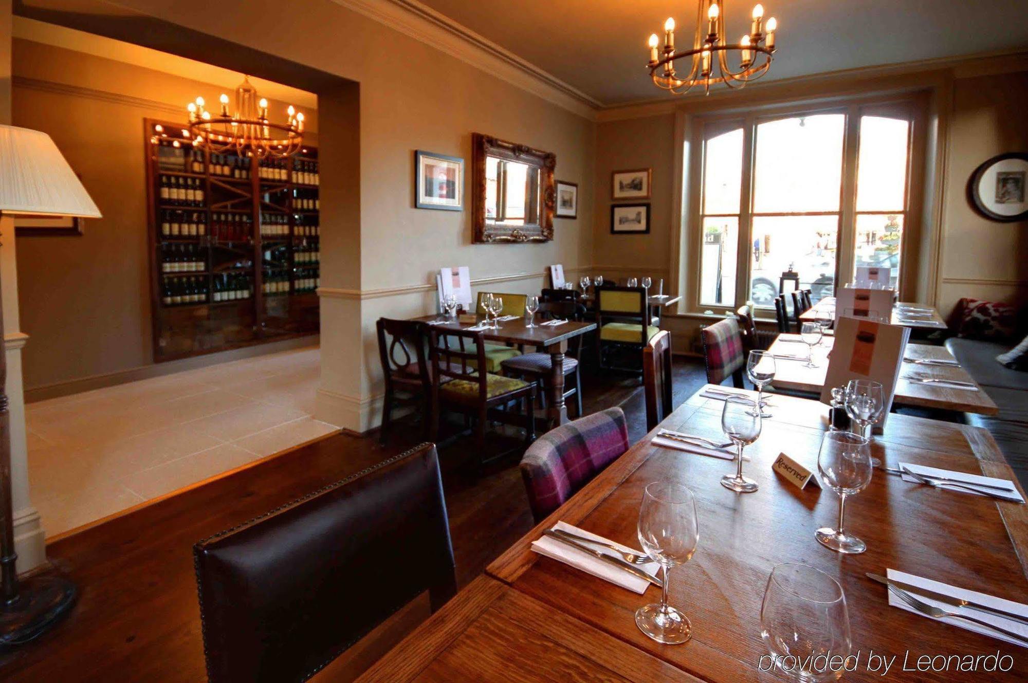 King'S Head Hotel By Greene King Inns ウィンボーン・ミンスター エクステリア 写真