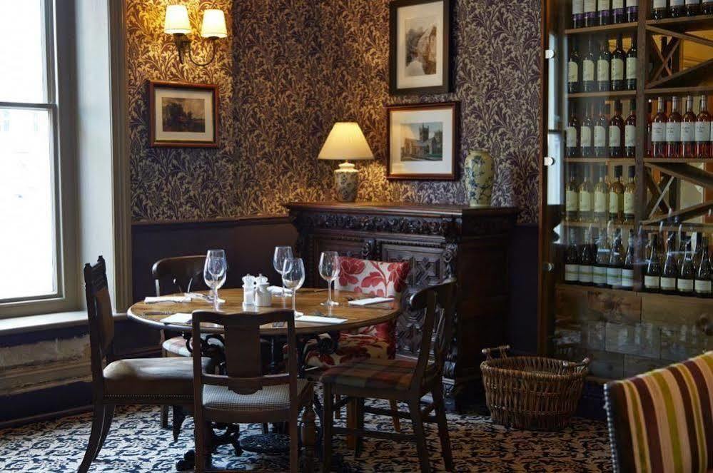 King'S Head Hotel By Greene King Inns ウィンボーン・ミンスター エクステリア 写真