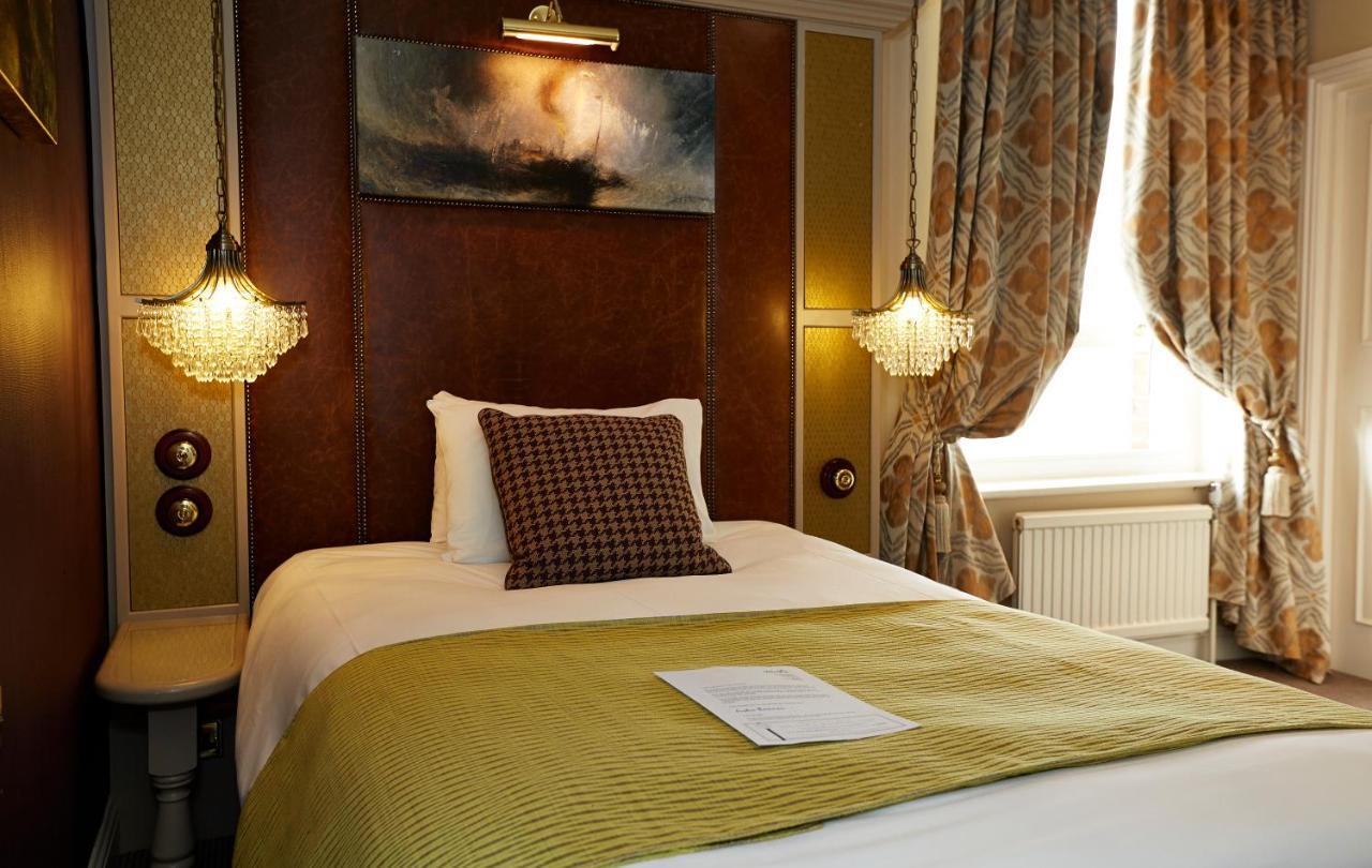 King'S Head Hotel By Greene King Inns ウィンボーン・ミンスター エクステリア 写真